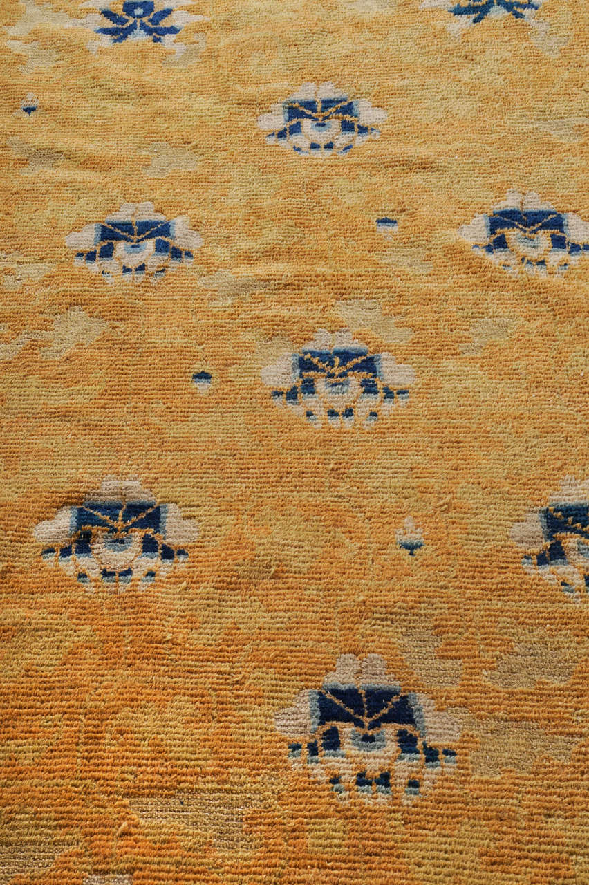 Früher chinesischer Ningxia-Teppich mit Lotusblumen (Chinesisch) im Angebot
